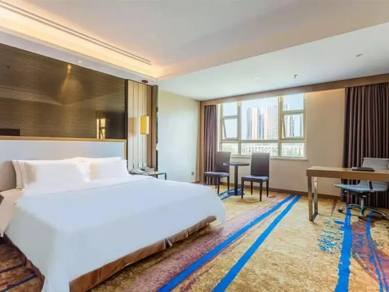 Шэньчжэнь: Guangchang Siji Hotel (Shenzhen Gongming Square Metro Station)