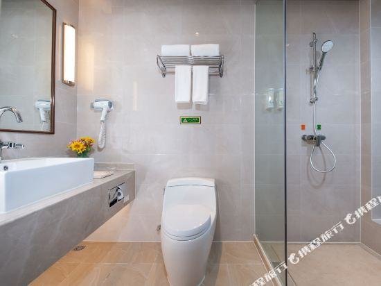 Чэнду: Vienna International Hotel (Chengdu Happy Valley, Dongzikou Metro Station)