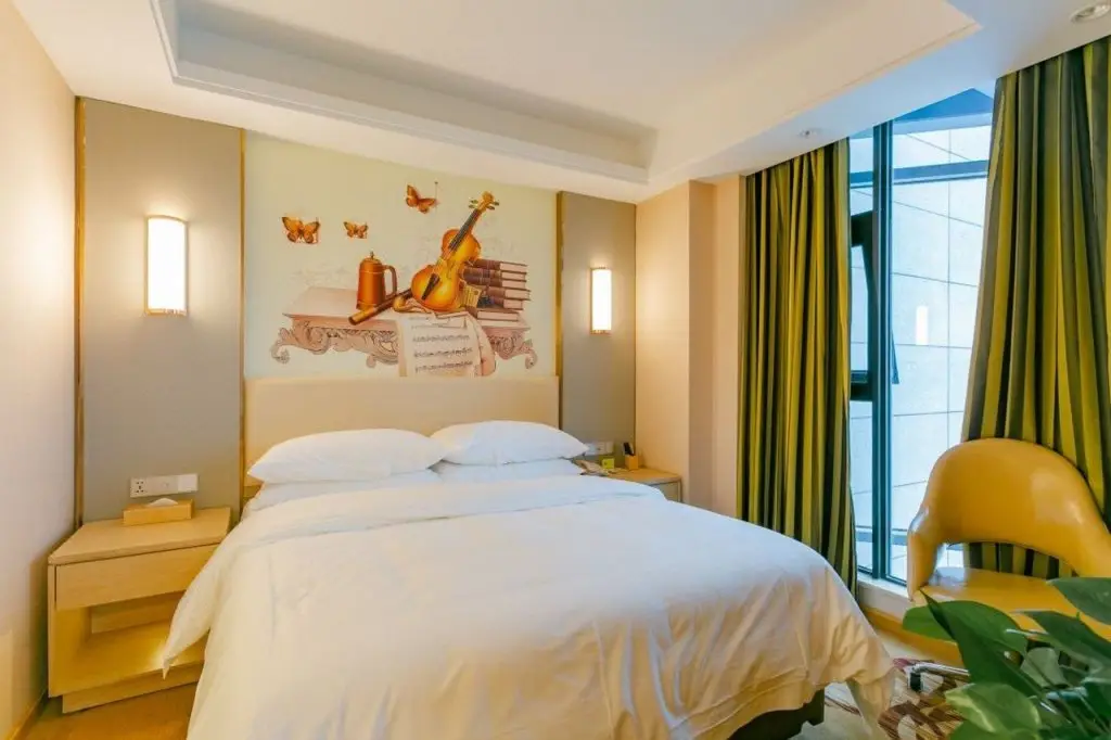 Чэнду: Vienna International Hotel (Chengdu Exhibition Center Zhonghe Metro Station)