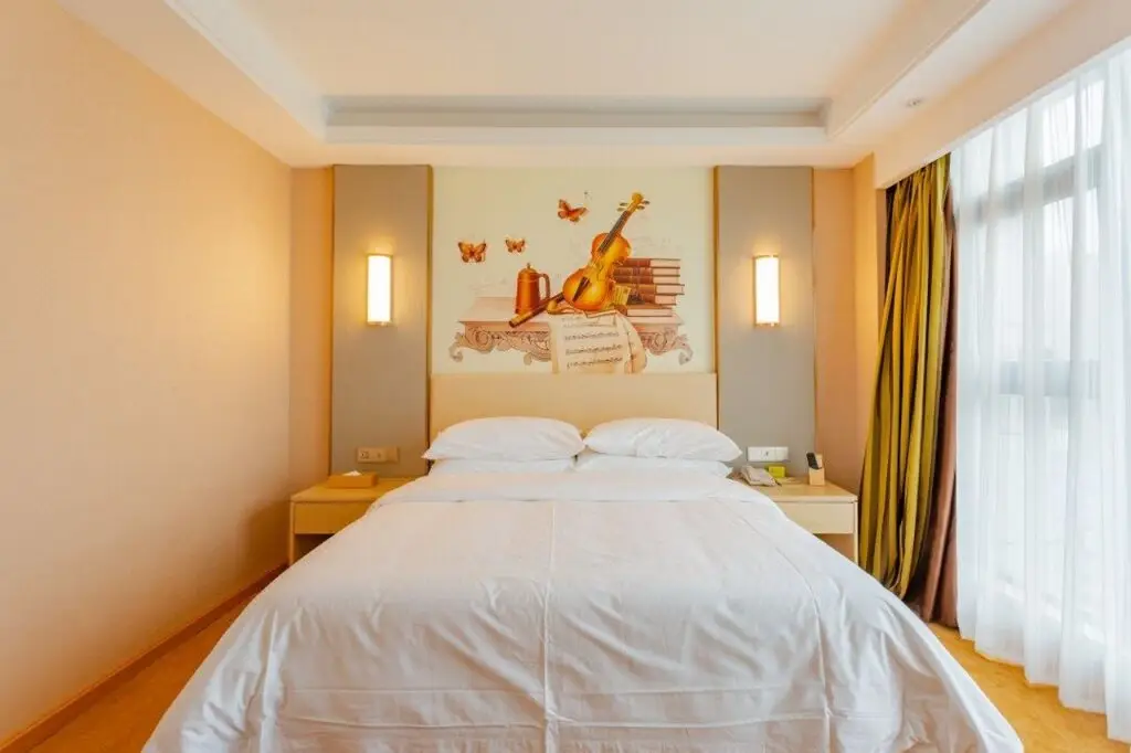 Чэнду: Vienna International Hotel (Chengdu Exhibition Center Zhonghe Metro Station)