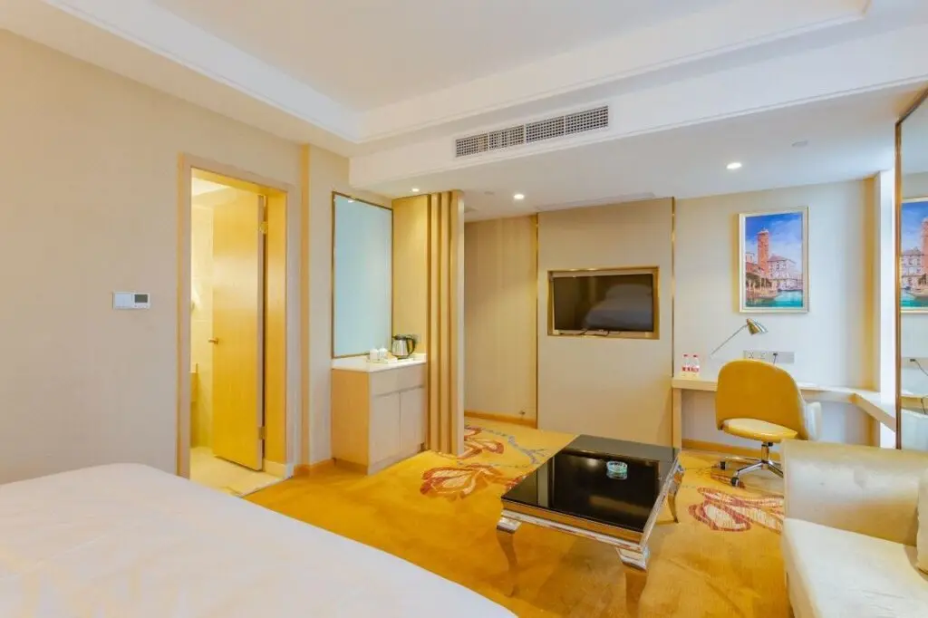 Чэнду: Vienna International Hotel (Chengdu Exhibition Center Zhonghe Metro Station)