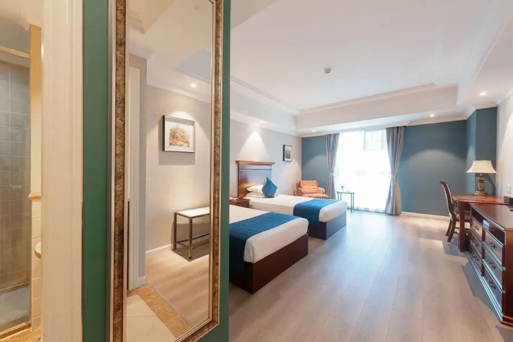Цзиньцзэ: Boyi Hotel (Suzhou Industrial Park Dushu Lake University Area Linli Center Metro Station)