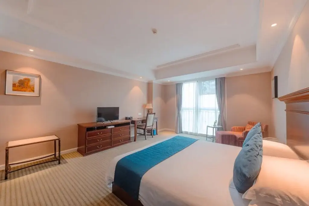 Цзиньцзэ: Boyi Hotel (Suzhou Industrial Park Dushu Lake University Area Linli Center Metro Station)