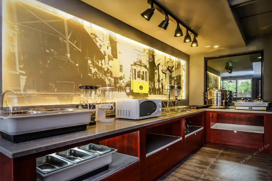 Чунцин: James Joyce Coffetel
