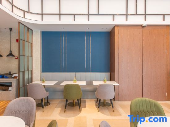 Шанхай: YunFei Hotel (Lianhua Plaza, Wuzhong Road, Hongqiao Guozhan, Shanghai)