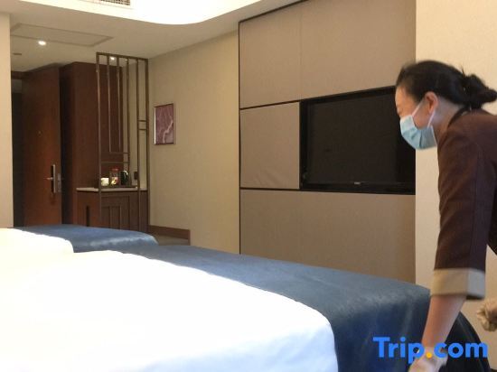 Шанхай: YunFei Hotel (Lianhua Plaza, Wuzhong Road, Hongqiao Guozhan, Shanghai)