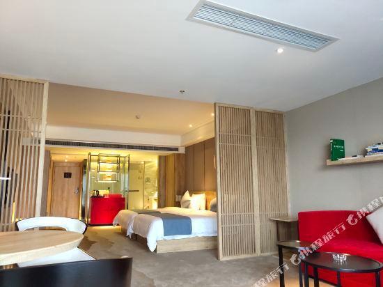 Чунцин: Homeplus Holiday Hotel (Chongqing Hongyadong)