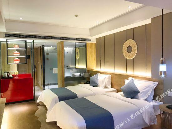 Чунцин: Homeplus Holiday Hotel (Chongqing Hongyadong)