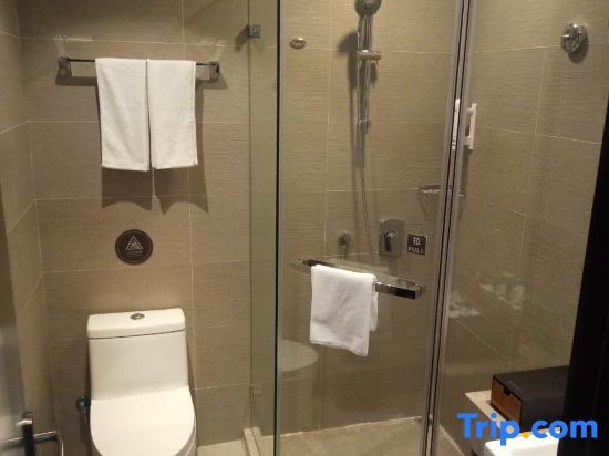 Пекин: Home Inn Plus (Beijing Songjiazhuang Metro Station)