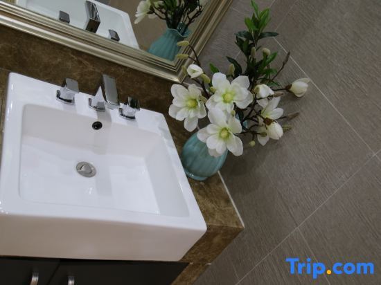 Пекин: Home Inn Plus (Beijing Songjiazhuang Metro Station)