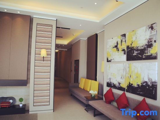 Пекин: Home Inn Plus (Beijing Songjiazhuang Metro Station)