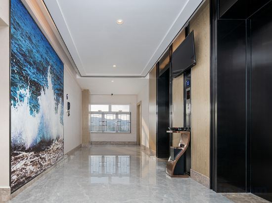 Шэньчжэнь: Kyriad  Marvelous Hotel Shenzhen International Low Carbon City Subway Station