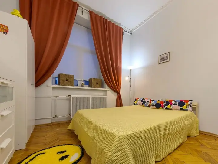 Санкт-Петербург: Apartment on Kamennoostrovskiy p17