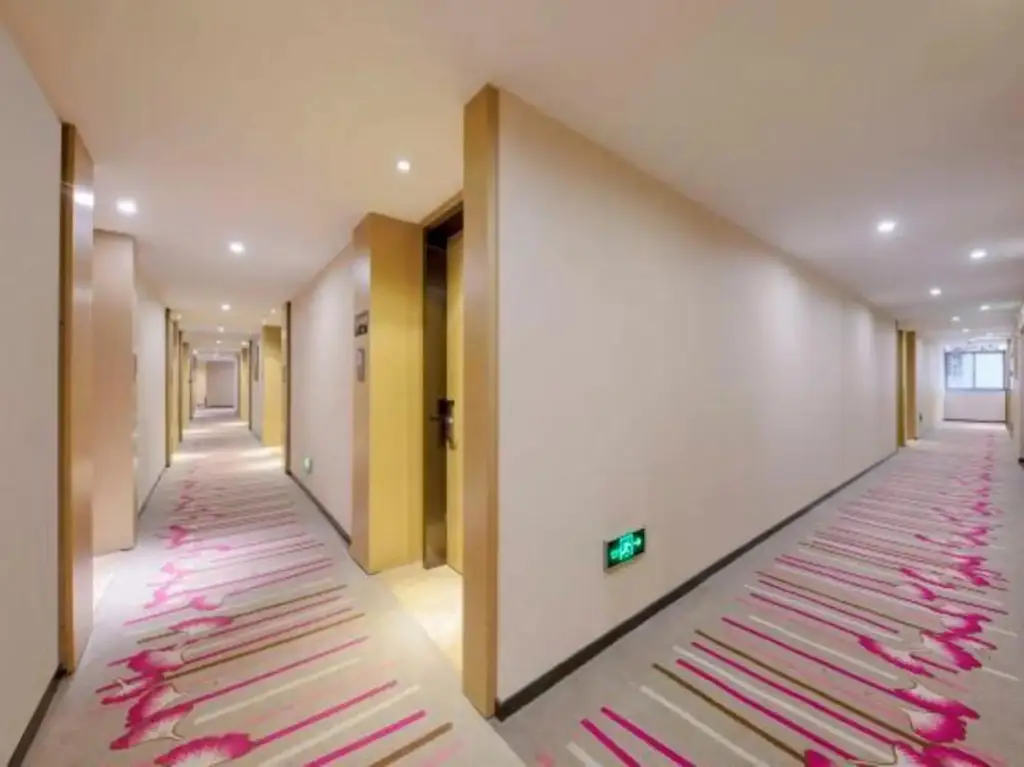 Чунцин: Bi'an Fengqing Hotel (Chongqing Jiefangbei Hongyadong Branch)