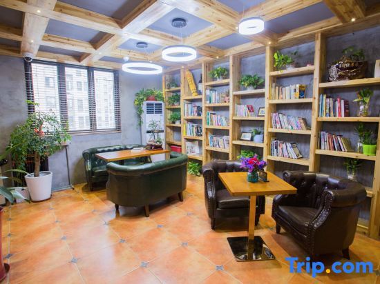 Шанхай: Xiezhan Hotel (Shanghai Hongqiao National Convention and Exhibition Center)