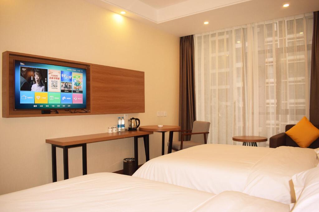 Чэнду: Jtour Inn Chengdu Tianfu Avenue Sihe Metro