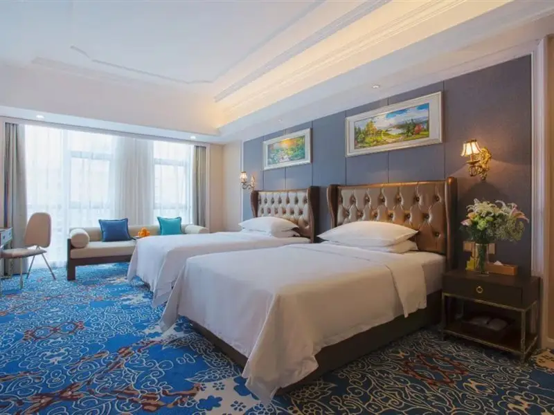 Мяньян: Vienna International Hotel (Mianyang High-speed Railway Station)
