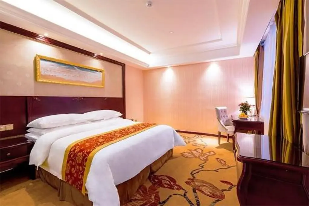 Шанхай: Vienna Hotel (Shanghai Jing'an Gaoping Road)