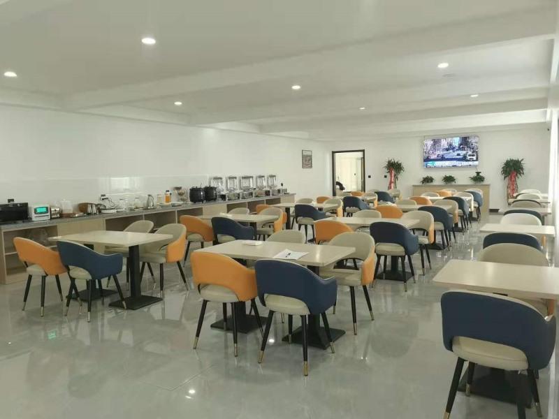 Green Tree Inn Express Datong Guangling County Orient Lidu — фото 1
