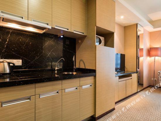 Нинбо: Bolan Senior Hotel Apartment (Ningbo Tianyi Square)