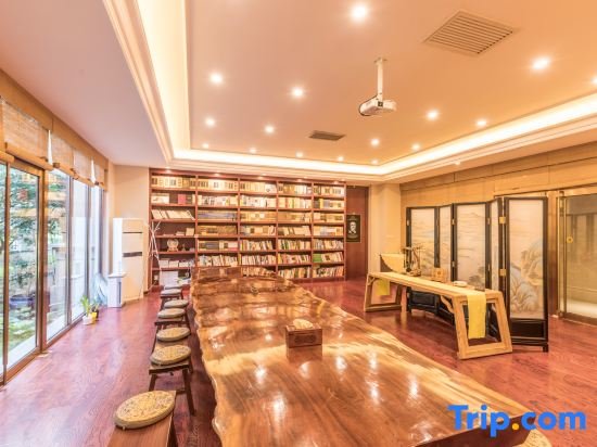 Пекин: Yuju Service Apartment (Beijing Yuanyang Mansion)
