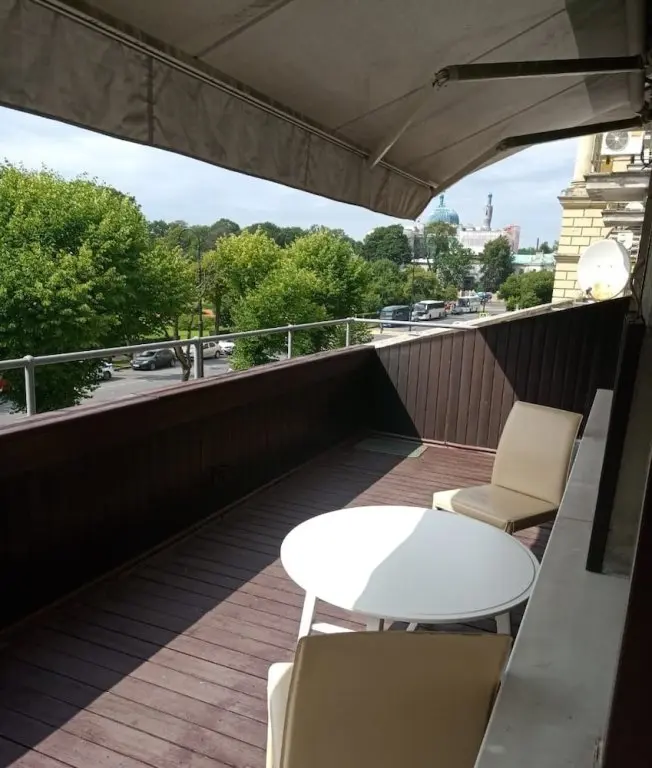 Санкт-Петербург: Apartment Troitskaya 50