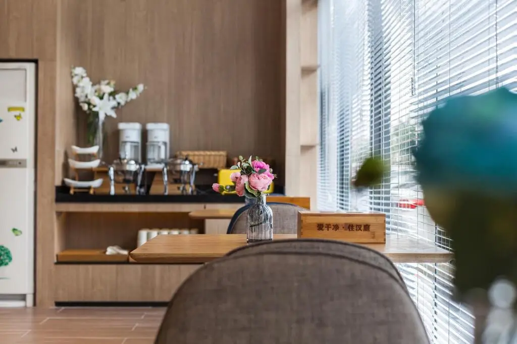 Гуанчжоу: Hanting Hotel Guangzhou Nancun Yuangang Metro Station