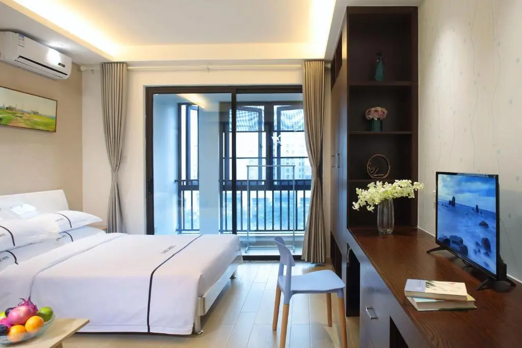 Хайкоу: Green Collection Care Hotel (24 Hours Free Transfer from Meilan Airport/Railway Station)