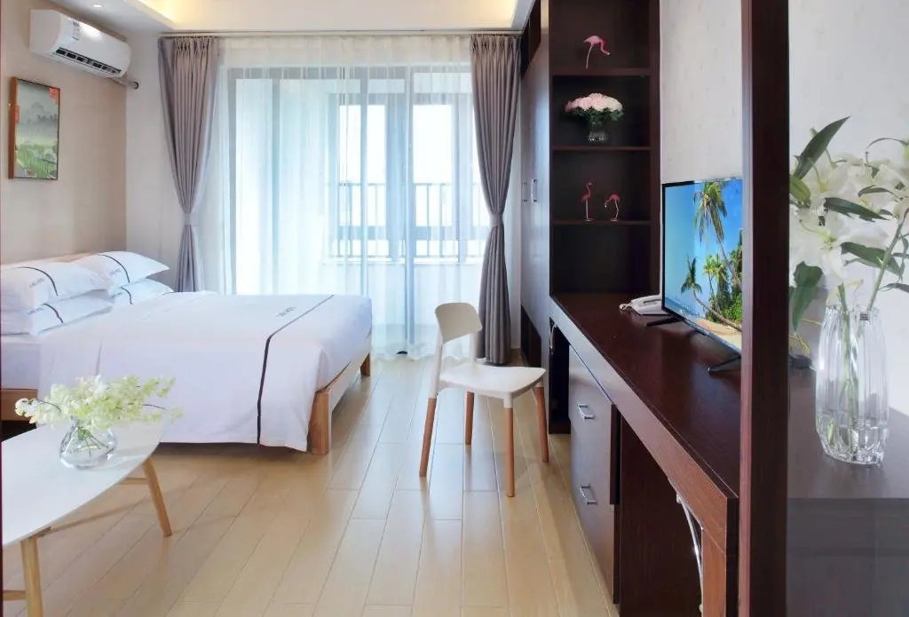 Хайкоу: Green Collection Care Hotel (24 Hours Free Transfer from Meilan Airport/Railway Station)