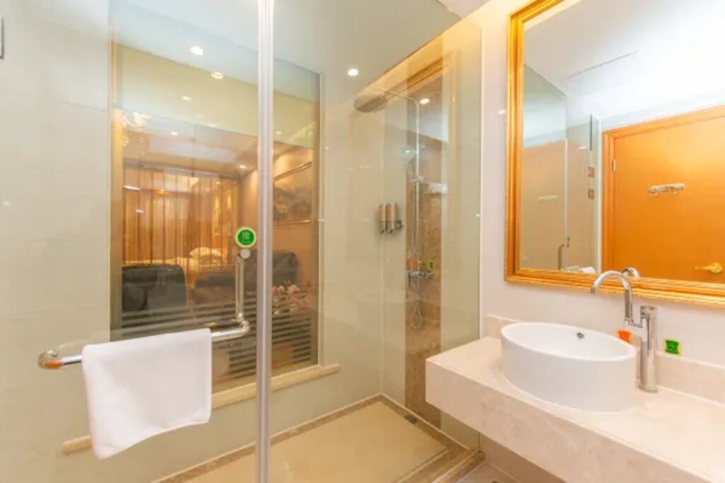 Шанхай: Vienna Hotel (Shanghai Songjiang Mall Miaoqian Street)
