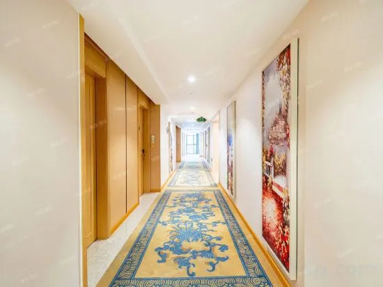 Lanyang: Vienna International Hotel (Danzhou Dingshang Square)