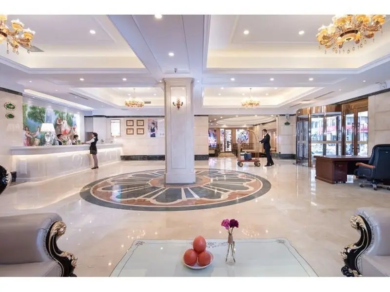 Далянь: Vienna International Hotel Dalian municipal government
