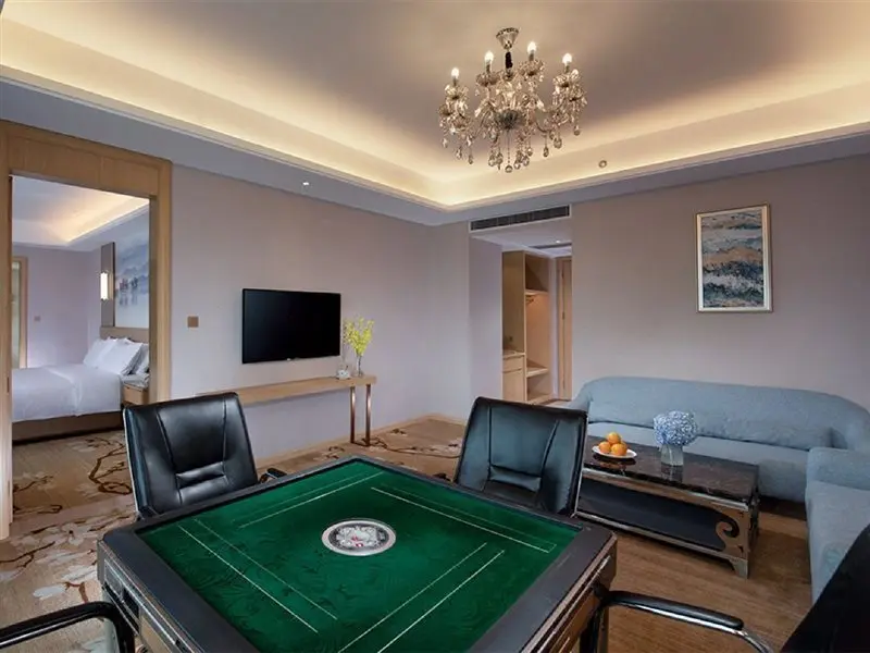 Дунгуань: Vienna International Hotel (Dongguan Hongmei Town)