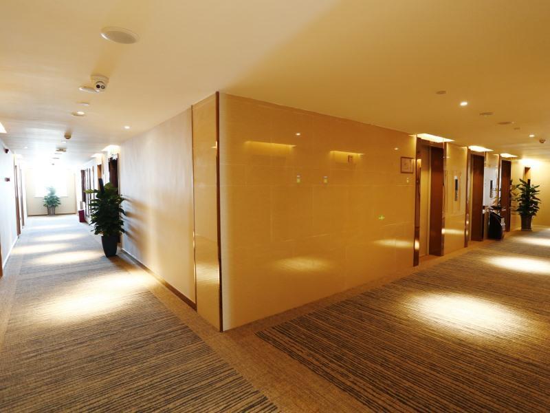 Чэнду: Green Tree Inn Express Chengdu Jinniu District Railway Station Saiyuntai Metro Station