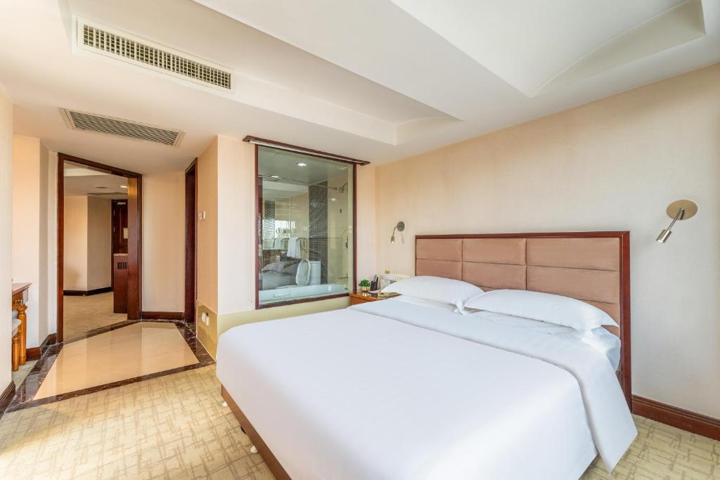Баодин: Baoding Zhong Yin Hotel