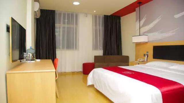 Шаньвэй: Thank Inn Chain Hotel Guangdong Shanwei Haifeng County Erhuan Dongnanqiao