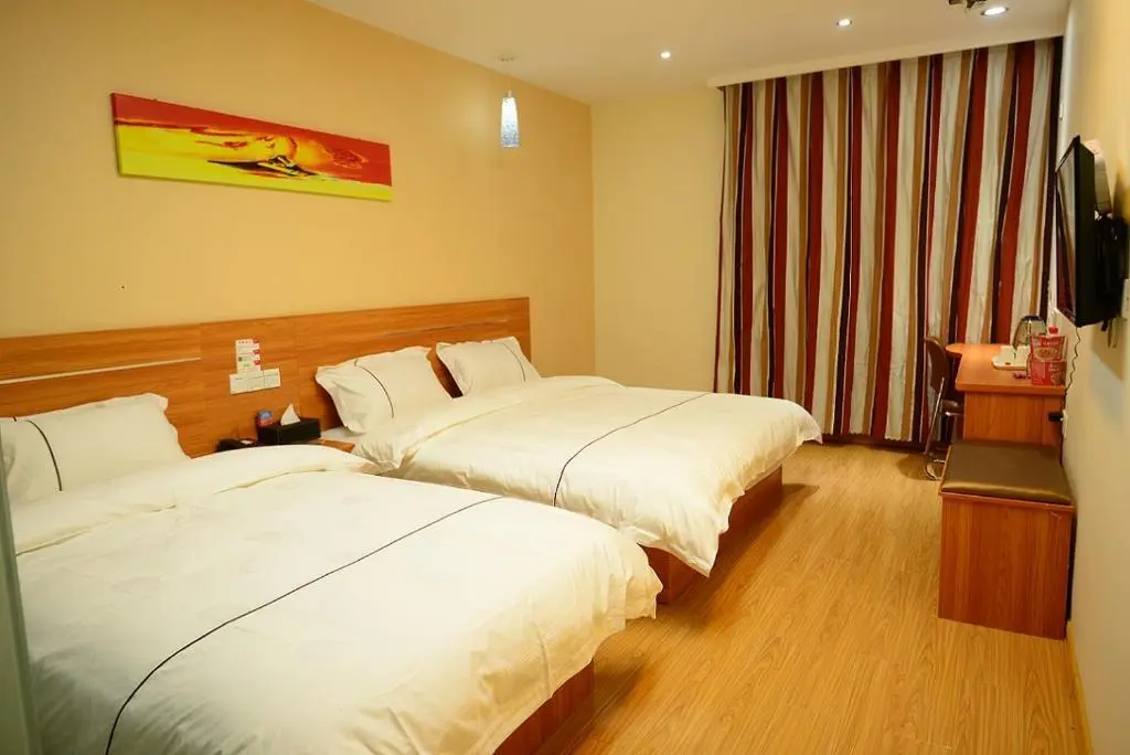 Дежоу: Thank Inn Chain Hotel Shandong Dezhou Canal Development Zone Black Horse