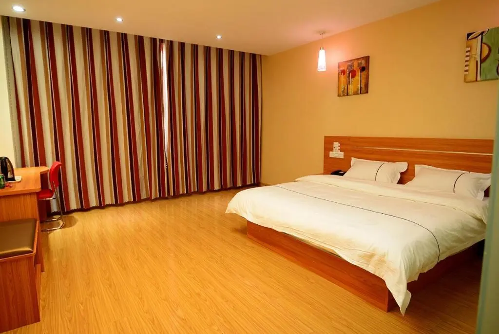 Дежоу: Thank Inn Chain Hotel Shandong Dezhou Canal Development Zone Black Horse