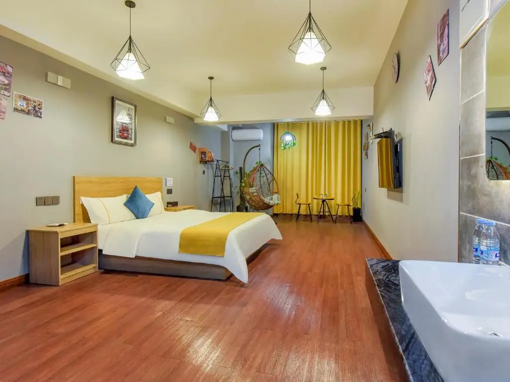 Чунцин: Chongqing Ouranjian Lake View Guesthouse