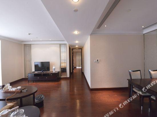Цзинань: Summer Yulan Apartment