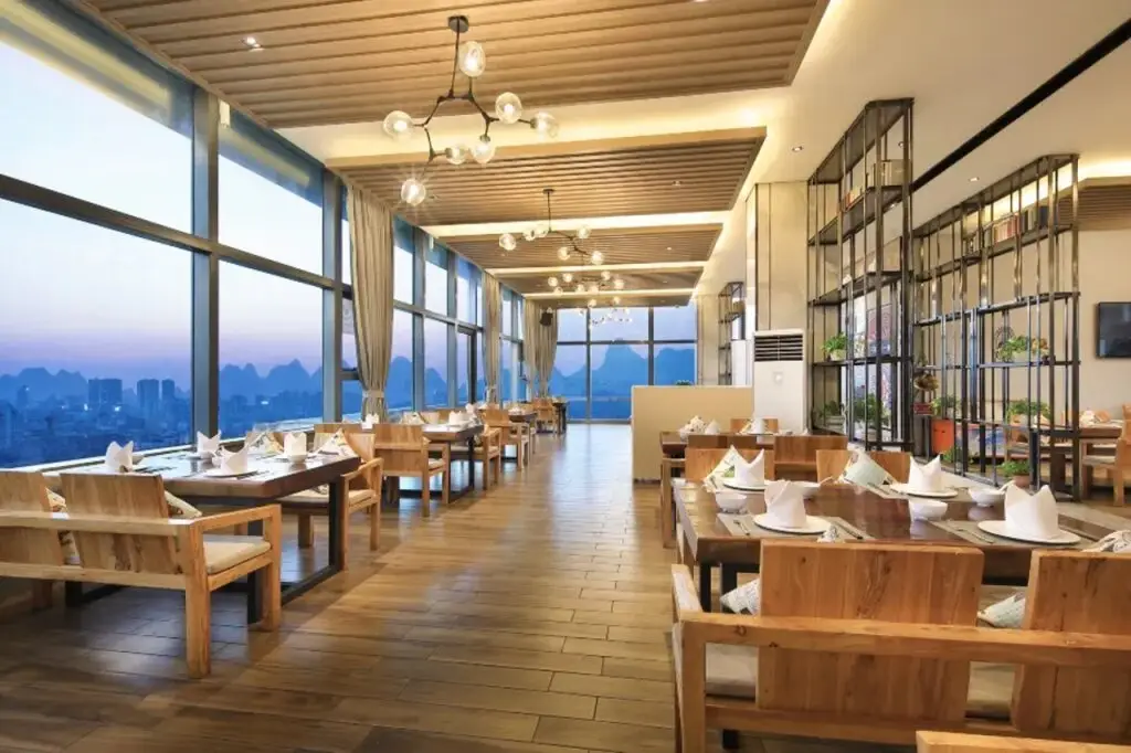 Гуйлинь: Venus Royal Hotel (Guilin Elephant Trunk Hill, Two Rivers and Four Lakes Branch)