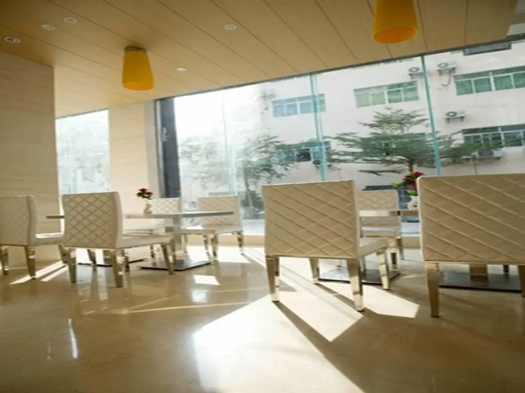 Санья: Ji Hotel Sanya Center
