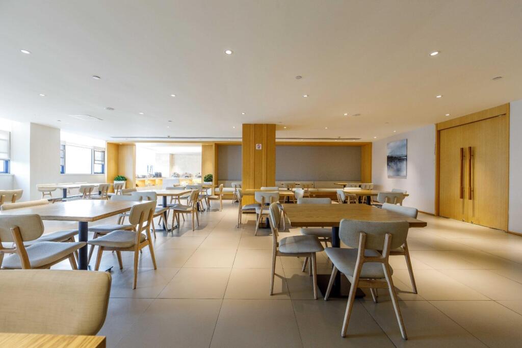 Шанхай: Ji Hotel Shanghai Hongqiao International Conference and Exhibition Center
