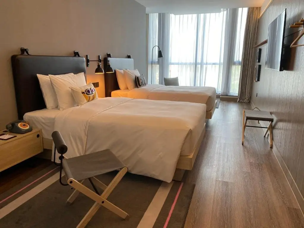 Шанхай: Moxy Shanghai Hongqiao CBD