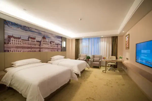 Синьян: Vienna International Hotel (Xinyang Railway Station Tianrun Plaza Store)