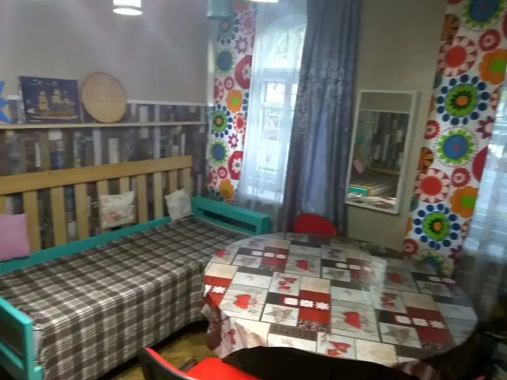 Санкт-Петербург: Art-house for tourists