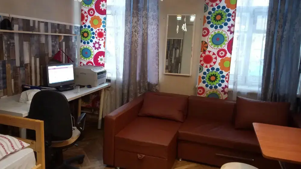 Санкт-Петербург: Art-house for tourists