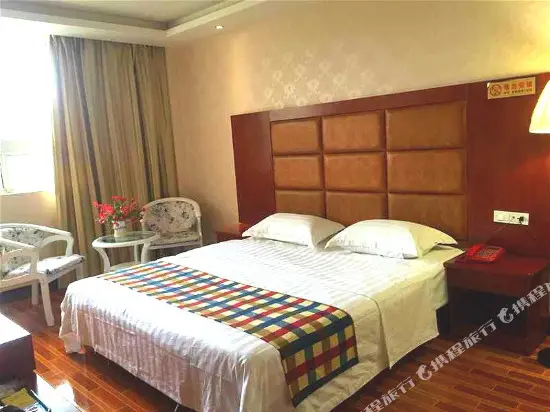 Цзуньи: Zunyi Xiaobaihua Business Hotel