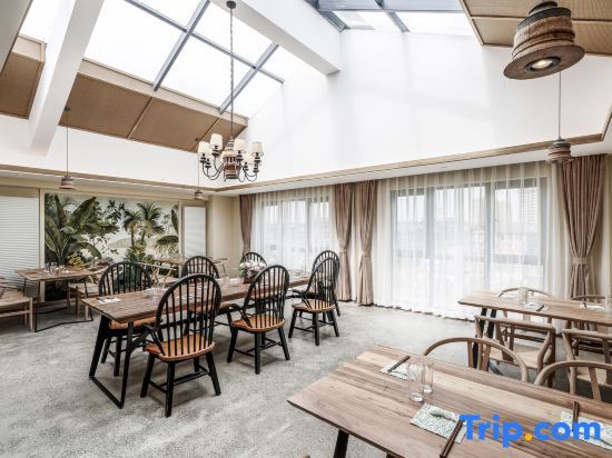 Лешан: Yashangyinting Hotel [The first choice for overseas tourists]