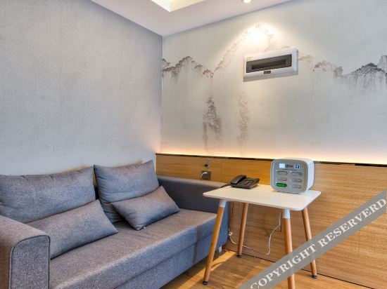 Куньмин: homeplus  jin shang  hotel